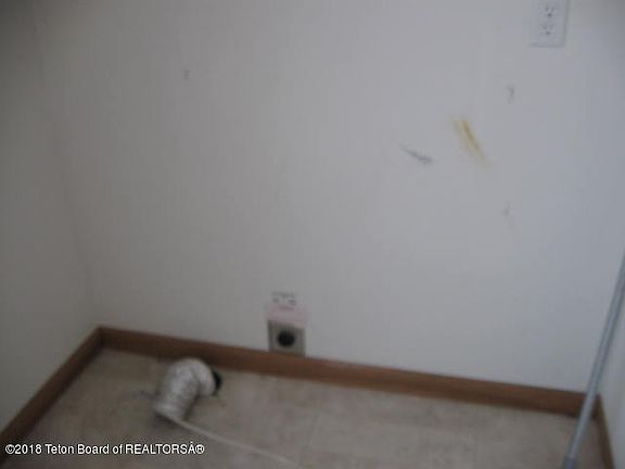 5th image of 510 Budd Ave