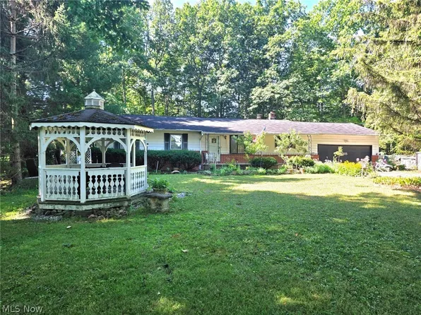 7415 Avon Ln, Chesterland, OH 44026