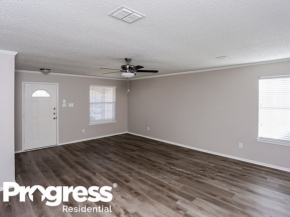 4th image of 608 King St