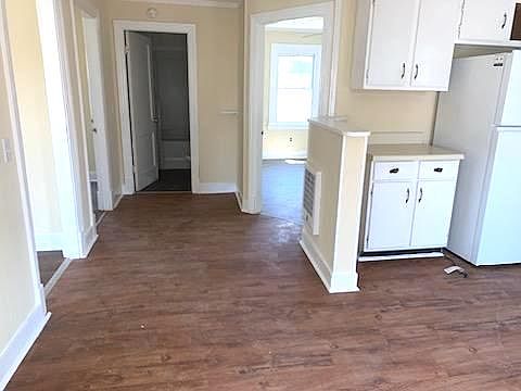 4th image of 726 King Ave