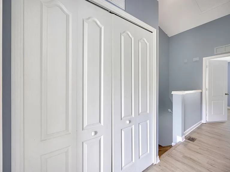 4427 Barnstead Dr — Photo 12