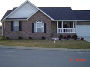 8121 Cambridge Gables Ln, Knoxville, TN 37938