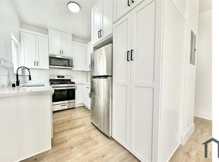 1412 W 10th Pl APT 1, Los Angeles, CA 90015