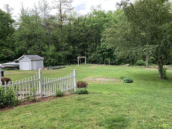 5th image of 134 Eastside Dr