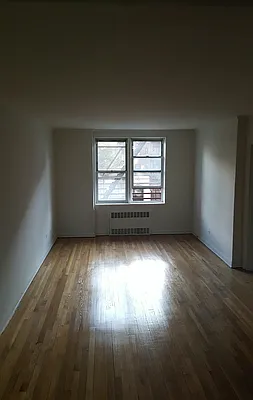 Rented by NYC Realty Brokers LLC | media 7