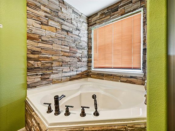 4th image of 7222 Sunrise Hill Lane
