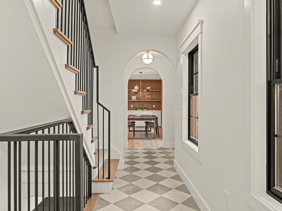 1st image of 23 College Hill Rd #1