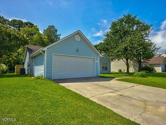 3rd image of 2502 Bradford Street