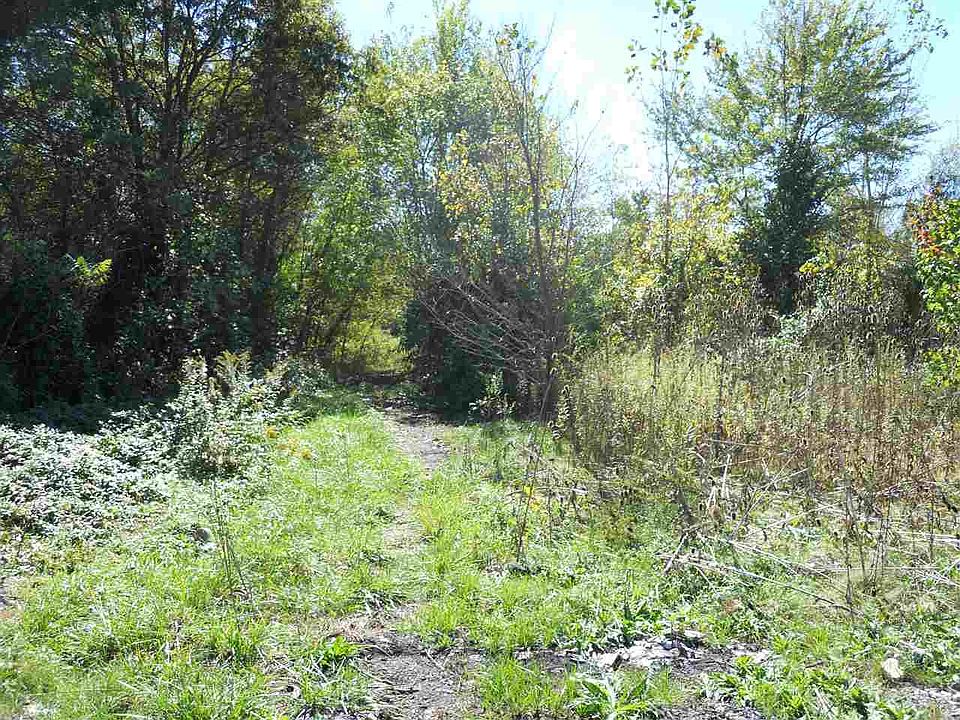 2nd image of 1424 County Road 1a