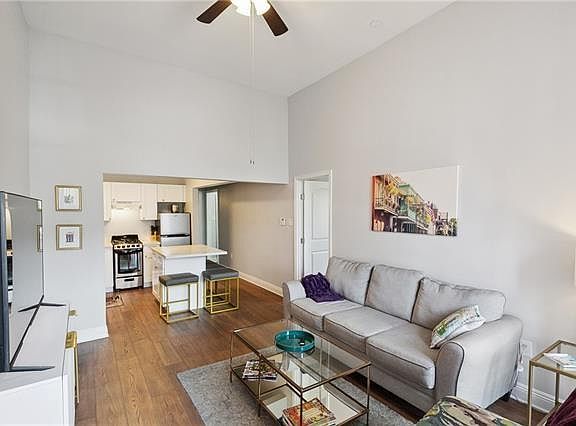 2nd image of 3308 Carondelet St #A