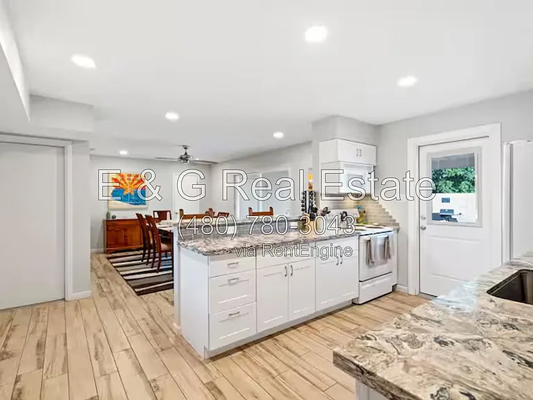 6420 E Lewis Ave — Photo 9