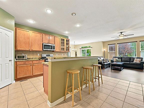 3rd image of 186 N Coolidge Way