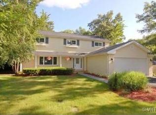 170 E Louis Ave, Lake Forest, IL 60045