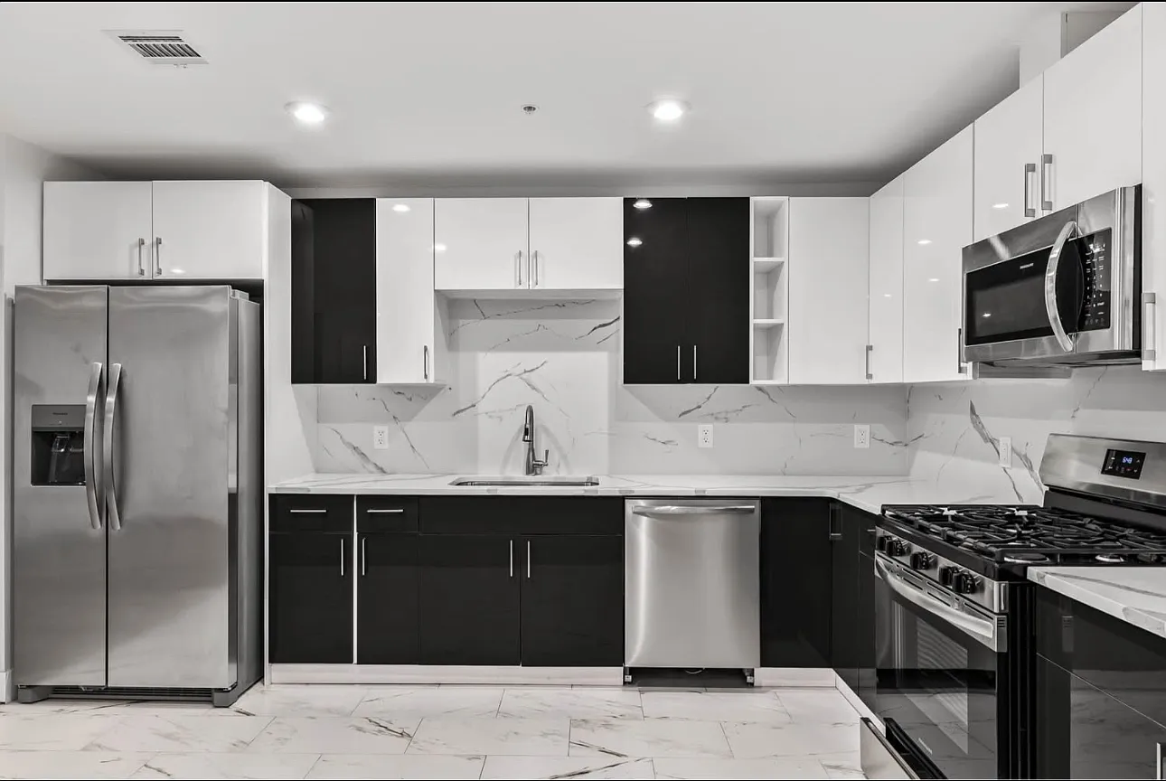 182 Carroll St #203 photo 1