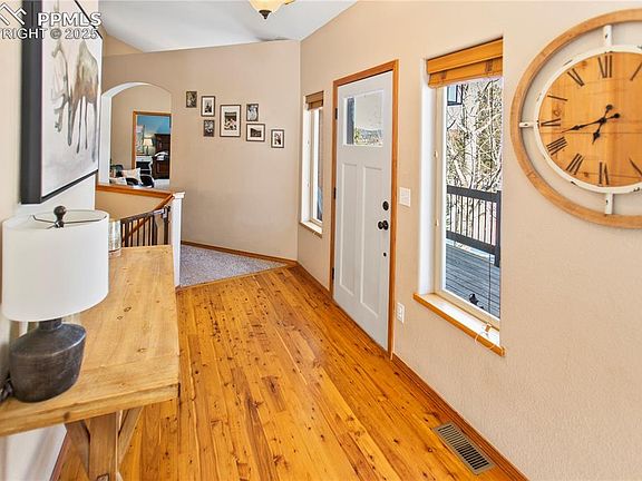 3rd image of 1121 Windflower Ln