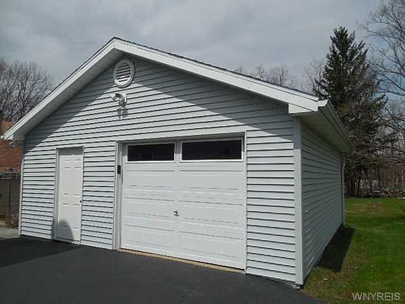 3rd image of 2796 Florence Ave