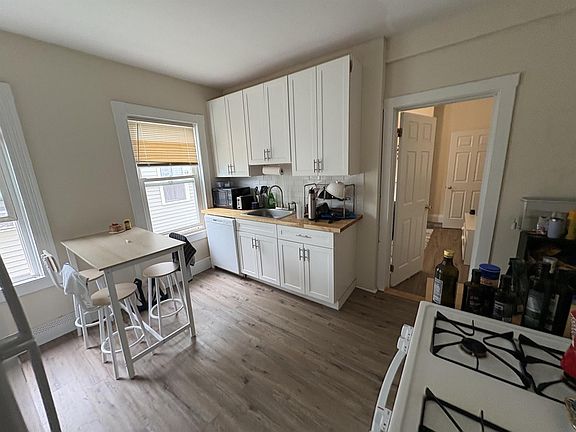 5th image of 278 Washington St #4