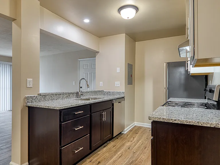 Summer Station Apartments Where Comfort Meets Coastal Living — Photo 28