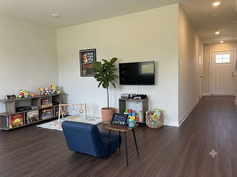 366 Mingo Way — Photo 11