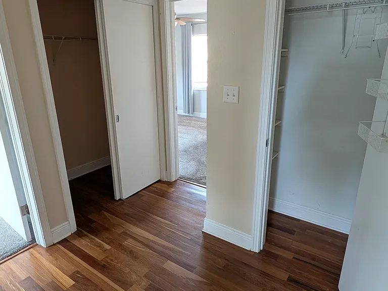 4502 S Cameron Ave — Photo 13