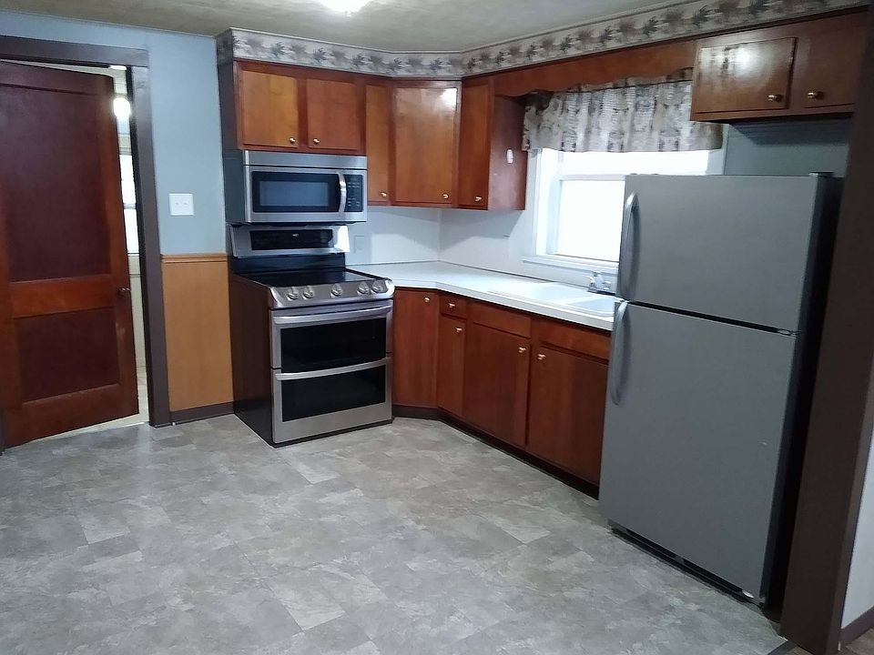 1st image of 1141 E Garhard St