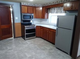 1141 E Garhard St, Bluffton, IN 46714