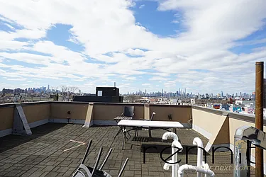 Rented by Rennit Inc.