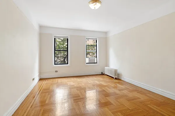 Sold by Compass | media 2