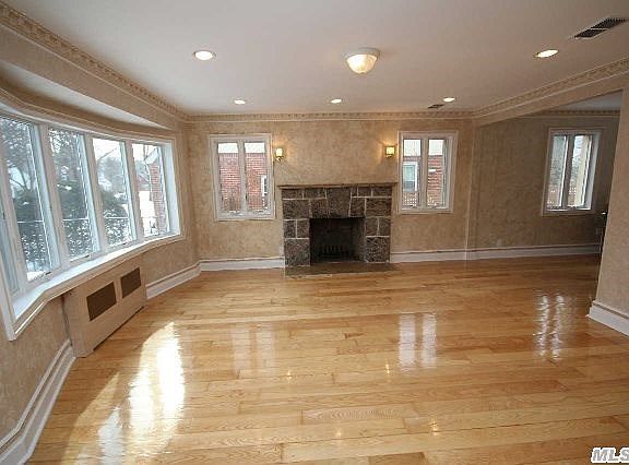 3rd image of 8220 218th St