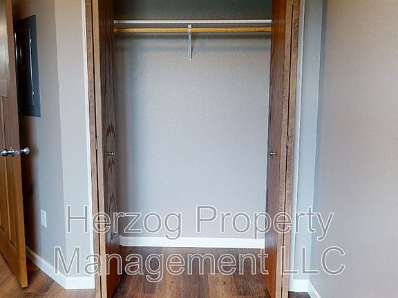 4th image of 2575 Cedar Ave N APT 124