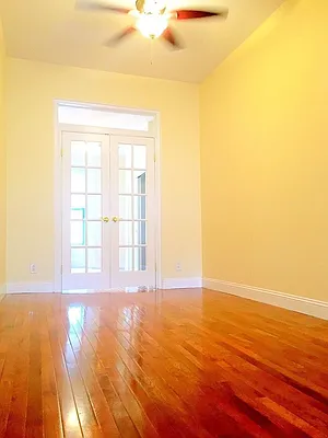 Rented by Rapid Realty Cobble Hill | media 34