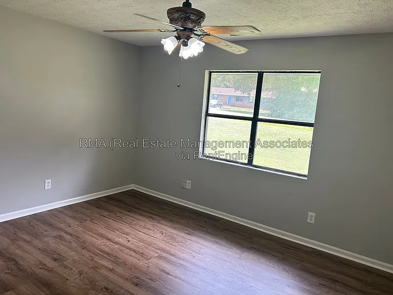 102 Hillpine Trl #A — Photo 3