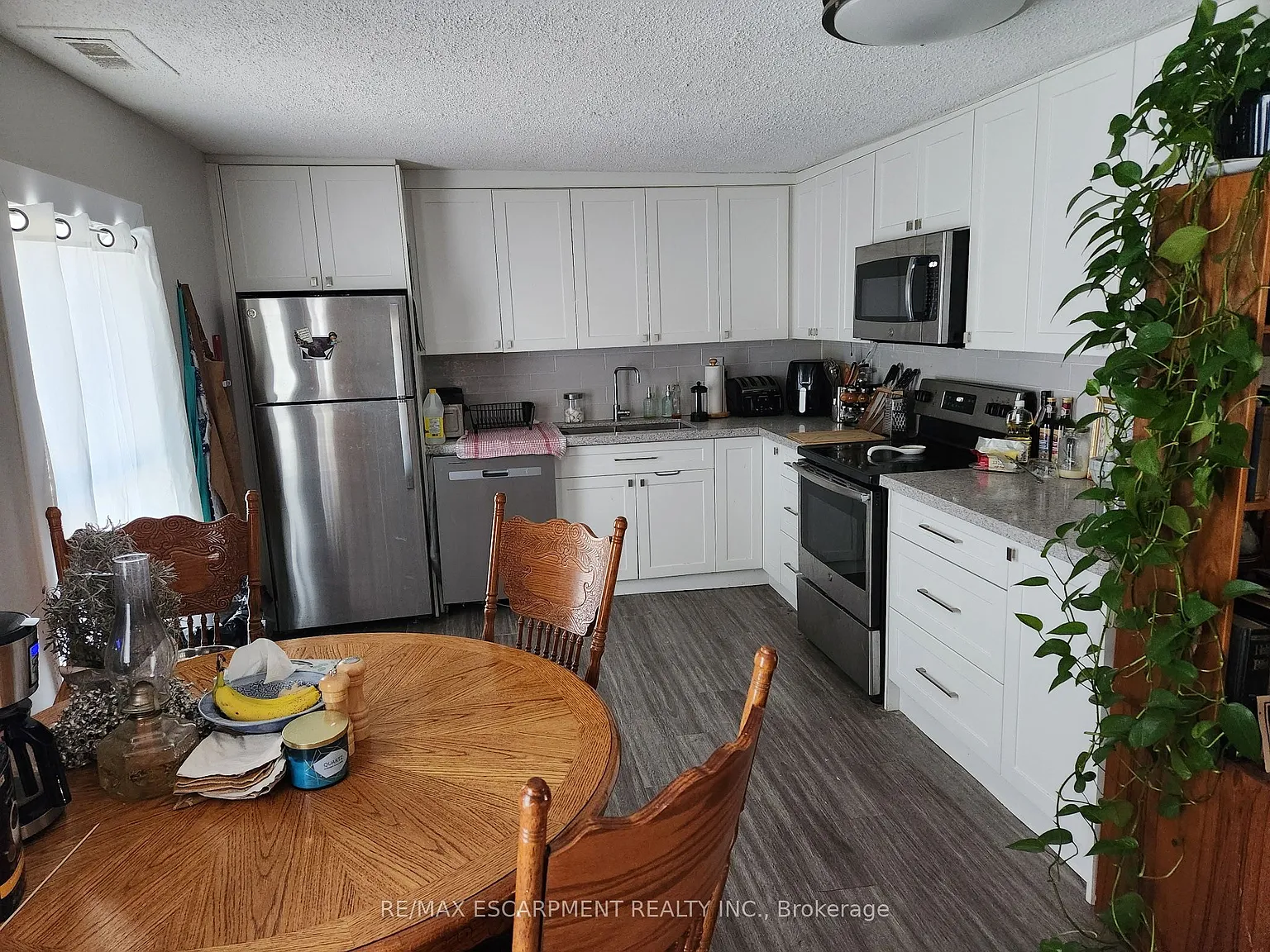 2 bed, $1,550 — Photo 2
