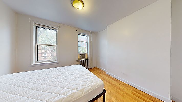 1st image of 123 E 7th St APT 4W
