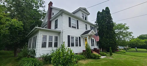 3410 James St Photo 1