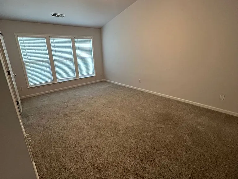 2048 Fosco Dr — Photo 19