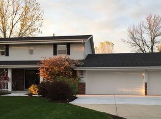 4640 S Caldwell Ct, New Berlin, WI 53151