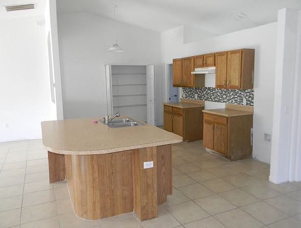 1st image of 2965 Foxboro Cir