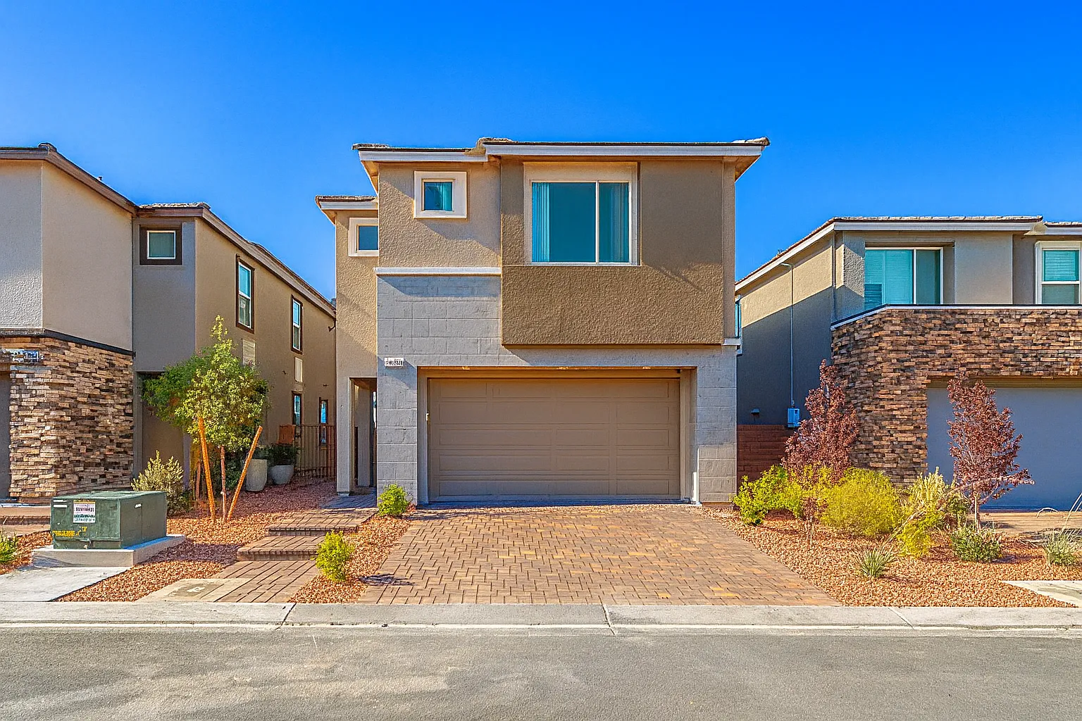 5 bed, 2454 sqft, $6,000 — Photo 1