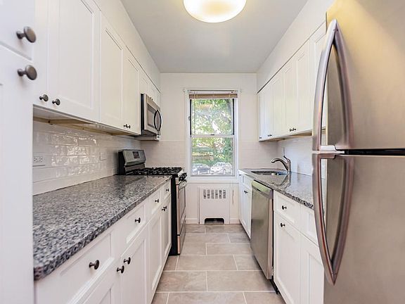 2nd image of 3720 Independence Ave APT 1D