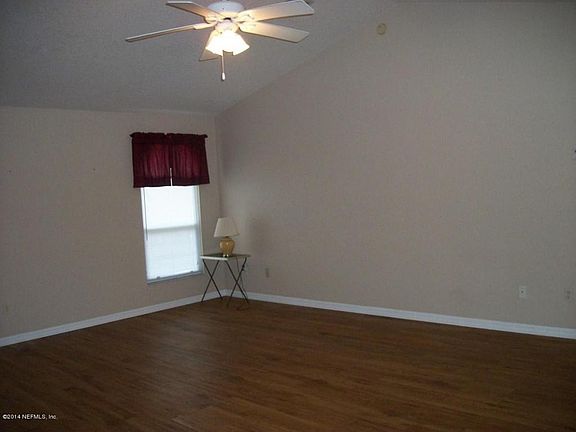 3rd image of 111 Karen Dr