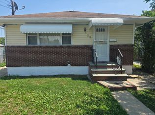 22 Mason Street, Hempstead, NY 11550