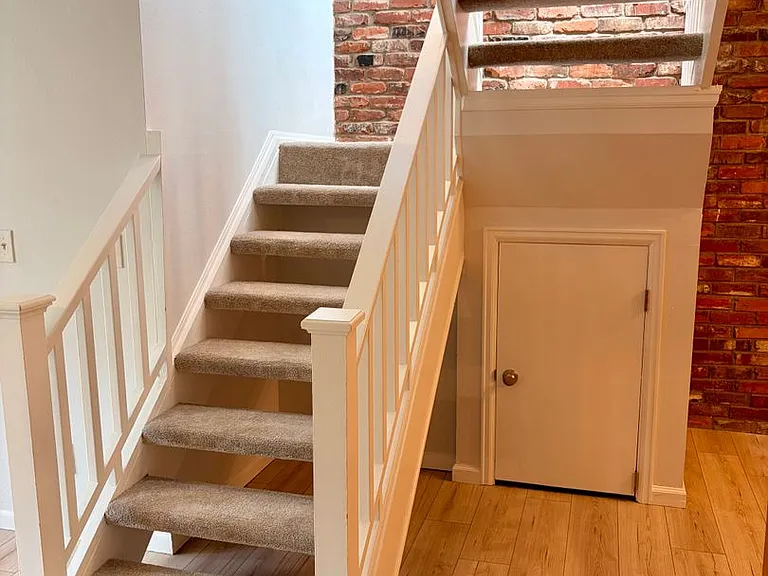 457 Pearl St — Photo 12