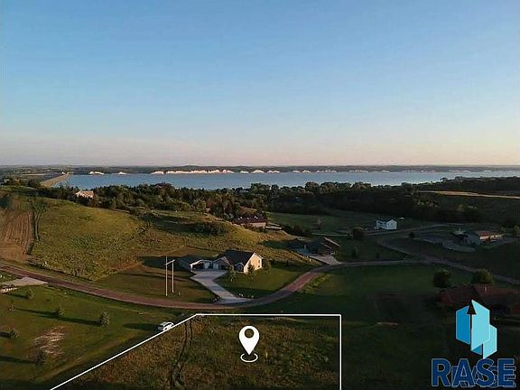 2nd image of Starboard St