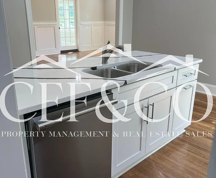 280 Alexander Ave — Photo 16