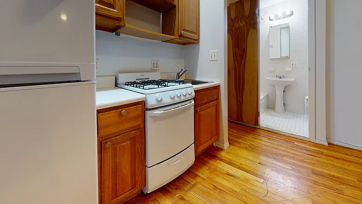 Rented by Bond New York | media 2