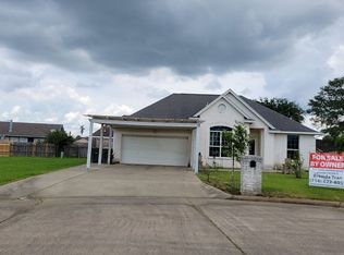 8112 Lemon Tree St, Port Arthur, TX 77642