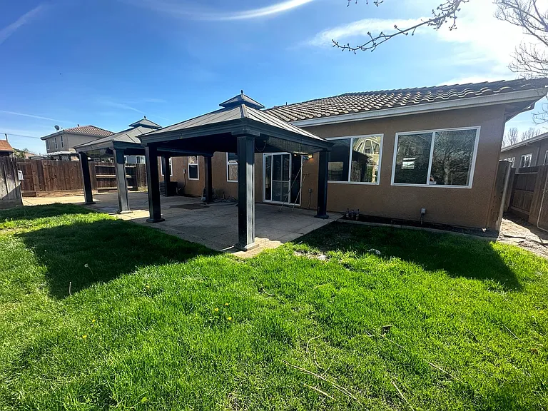 3929 Gossamer Way — Photo 20