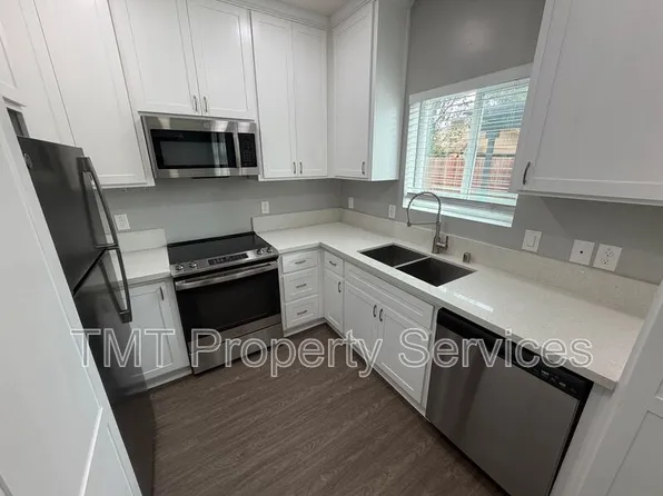 1813 Helena Ave, Sacramento, CA 95815