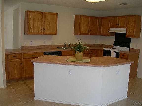2nd image of 1804 Marysol Trl